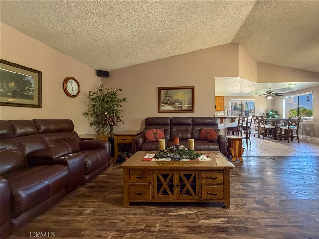 10011 Solano Property Photo 18