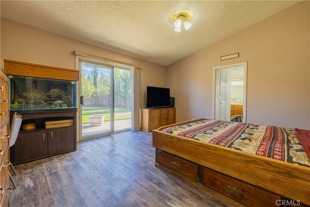 10011 Solano Property Photo 28