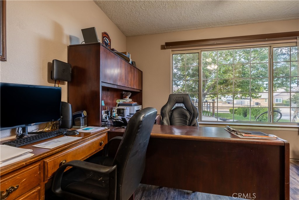 10011 Solano Property Photo 34