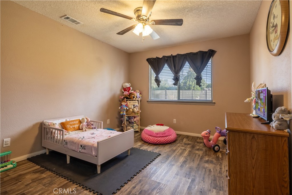 10011 Solano Property Photo 37