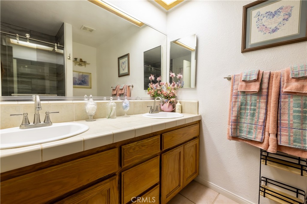 10011 Solano Property Photo 39