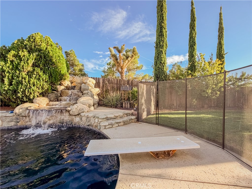 10011 Solano Property Photo 49
