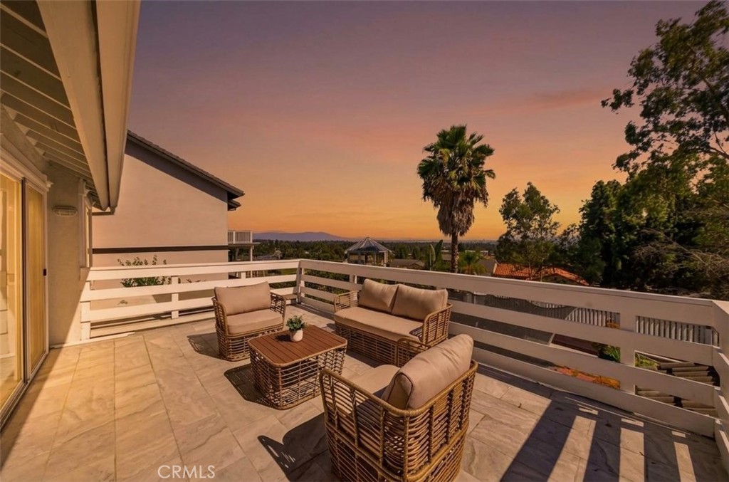 1468 Atherton Property Photo 17