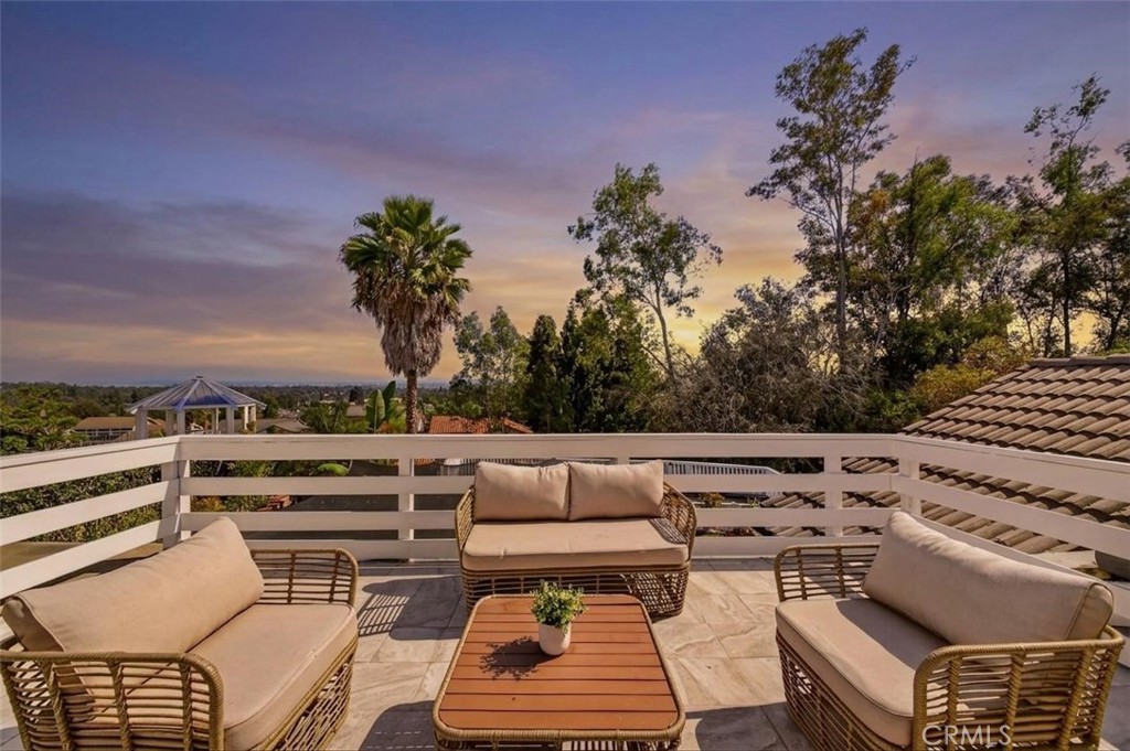 1468 Atherton Property Photo 18