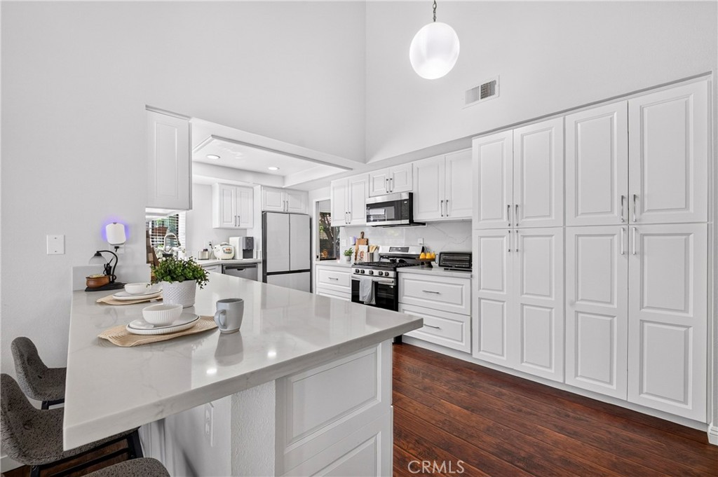 1468 Atherton Property Photo 29