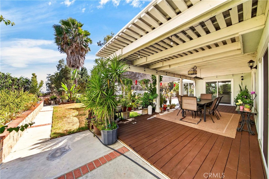 1468 Atherton Property Photo 43