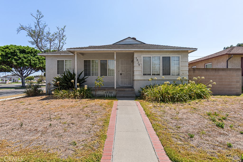 5876 Denmead Property Photo 1
