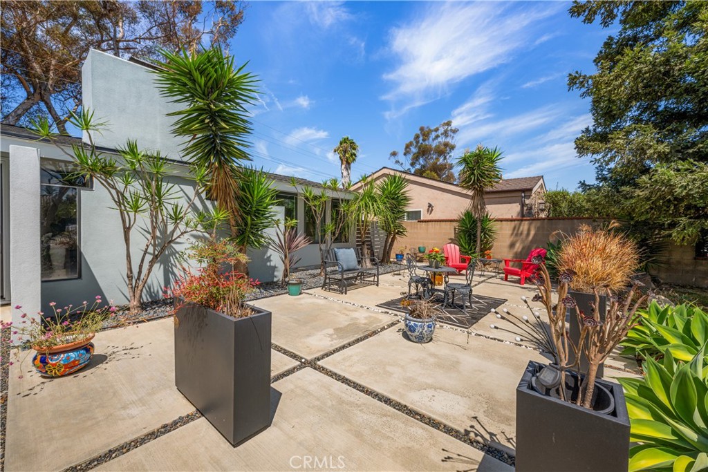 12391 Martha Ann Property Photo 6