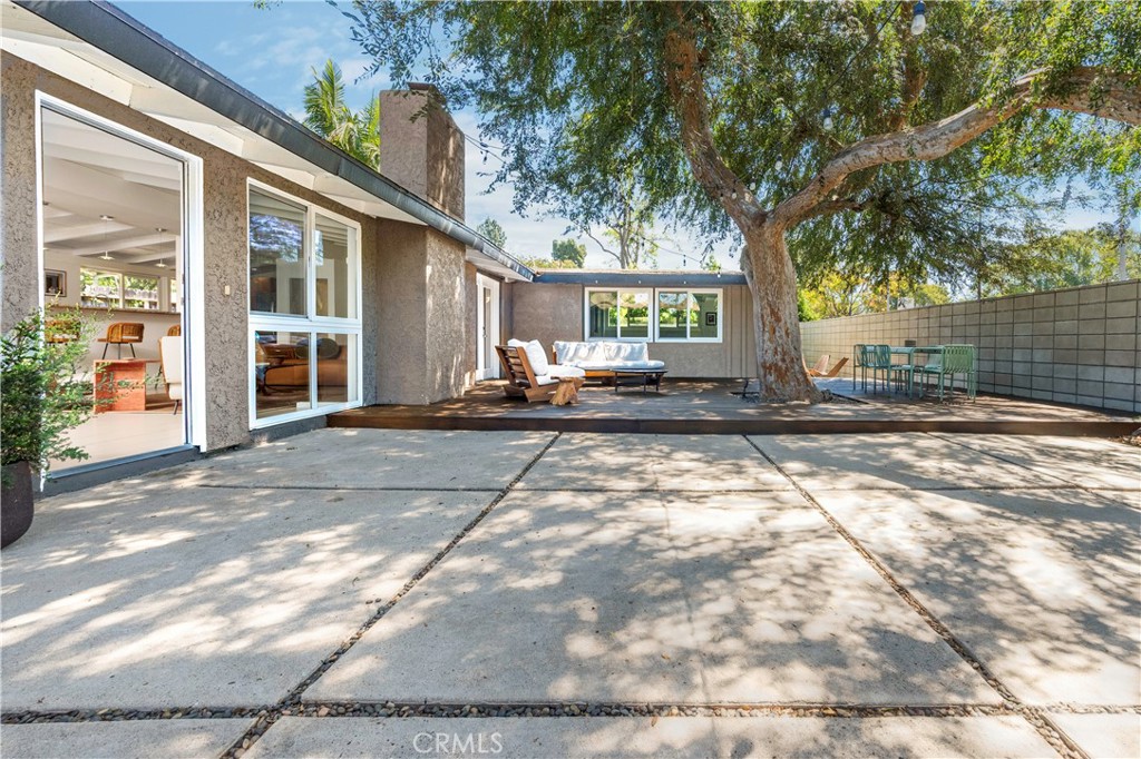 7041 E Spring Property Photo 1