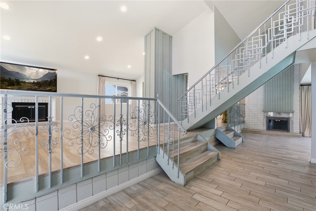 1618 Salmon Property Photo 3