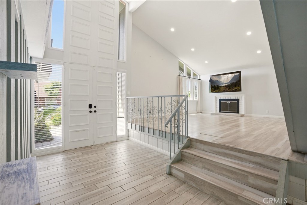 1618 Salmon Property Photo 4