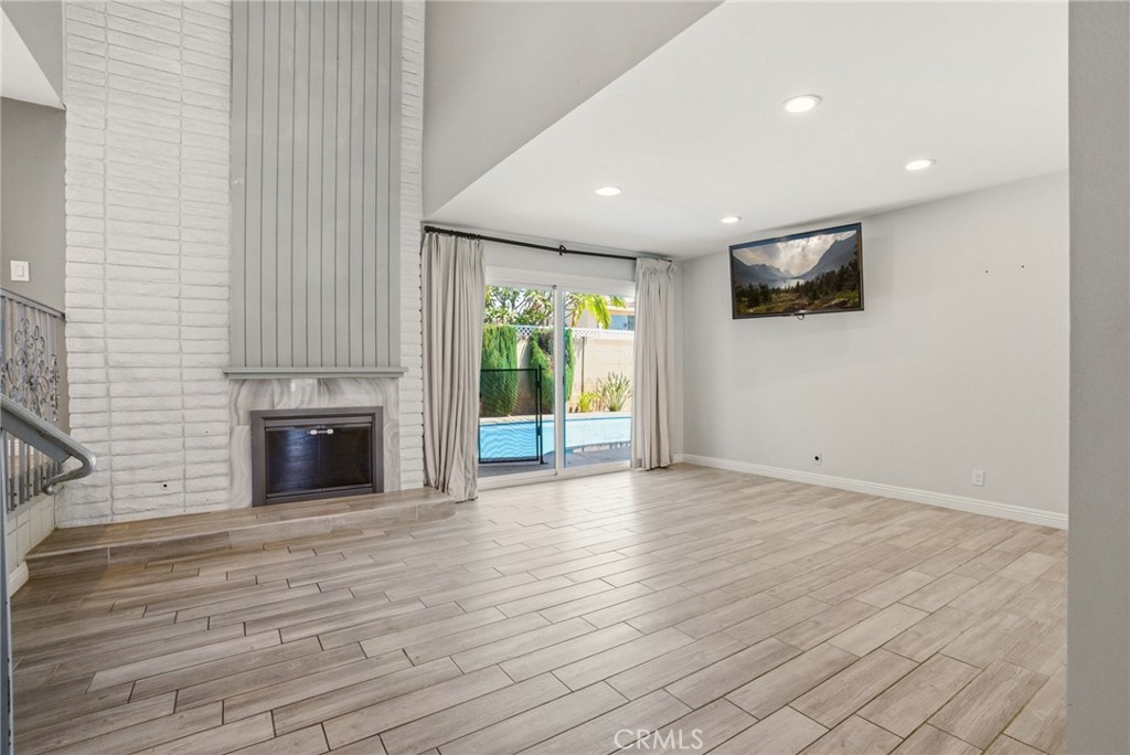 1618 Salmon Property Photo 10