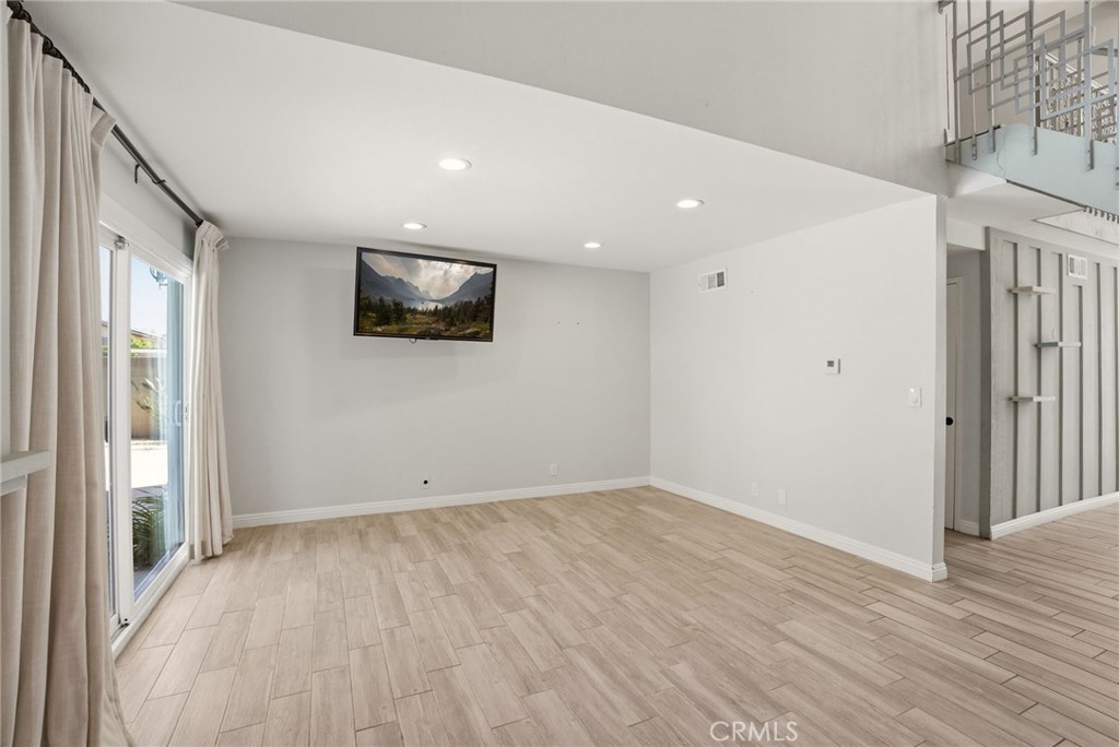 1618 Salmon Property Photo 11