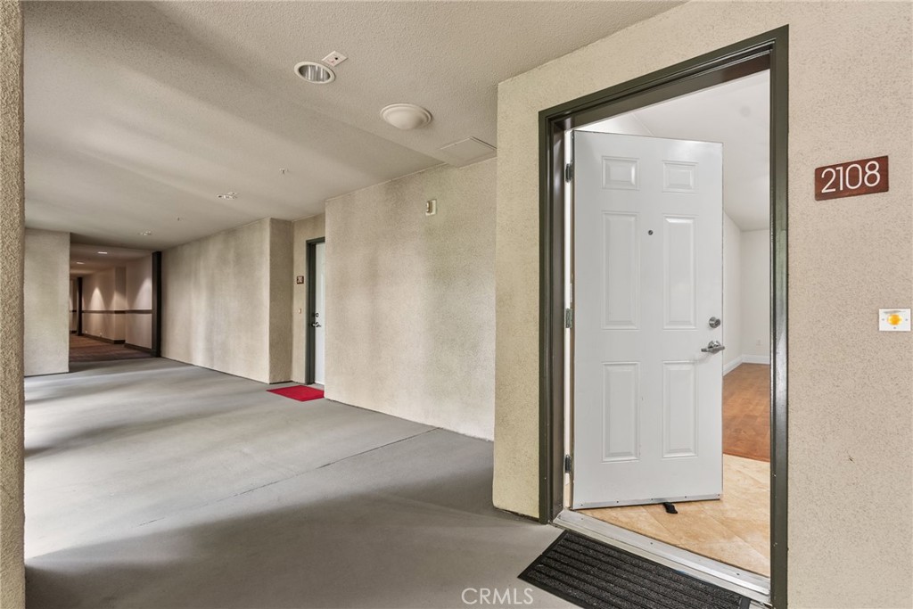 2108 Scholarship Property Photo 19