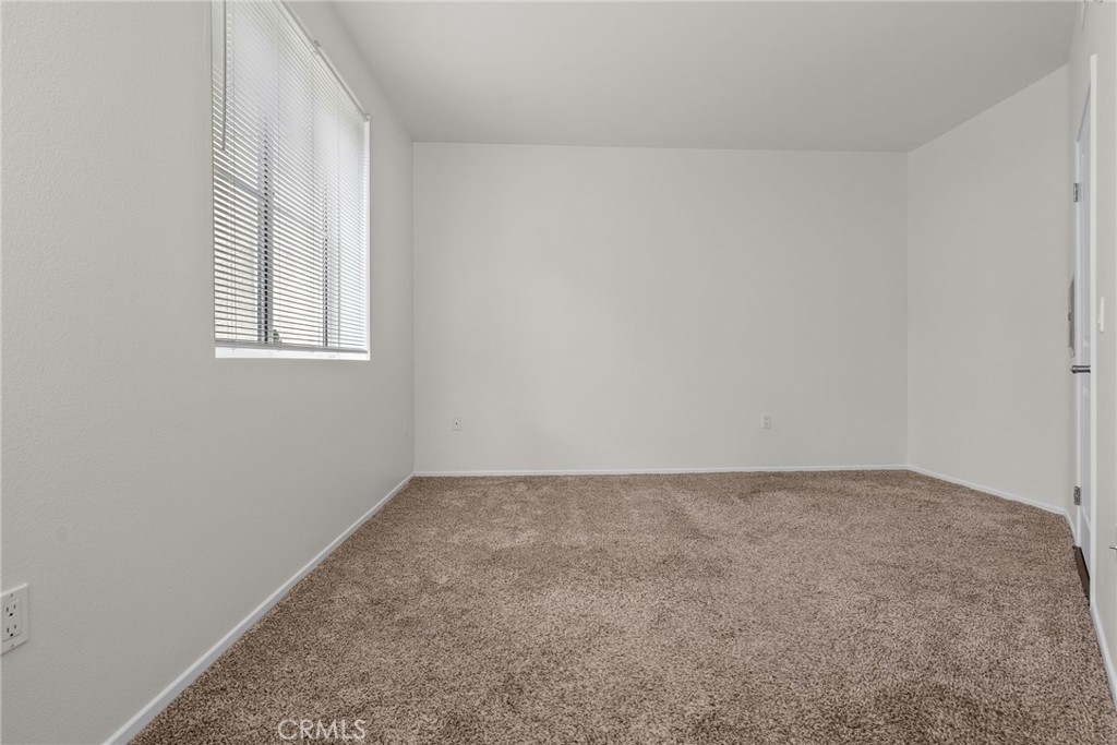 2108 Scholarship Property Photo 32