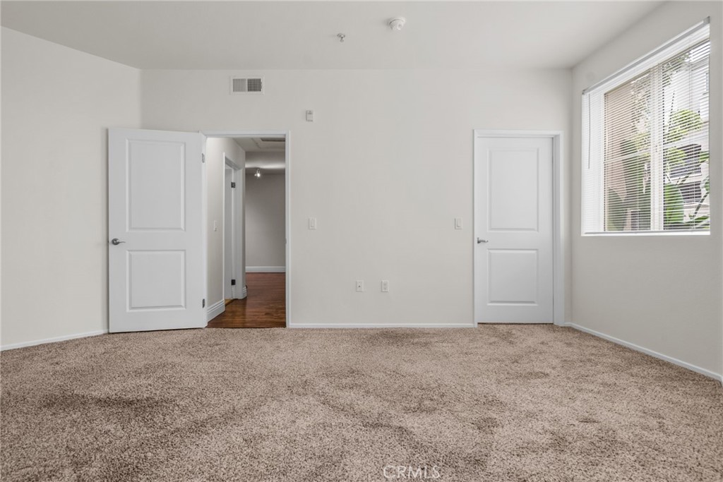 2108 Scholarship Property Photo 33