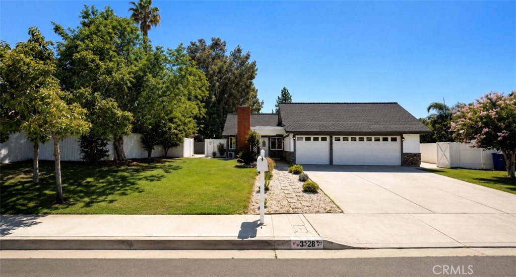 3328 Mohawk Property Photo 1