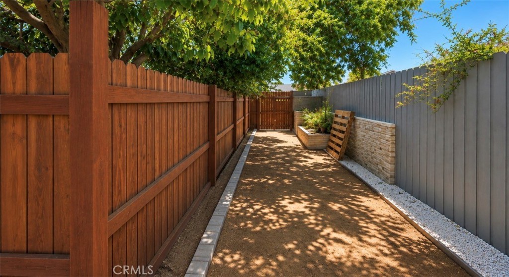 3328 Mohawk Property Photo 36