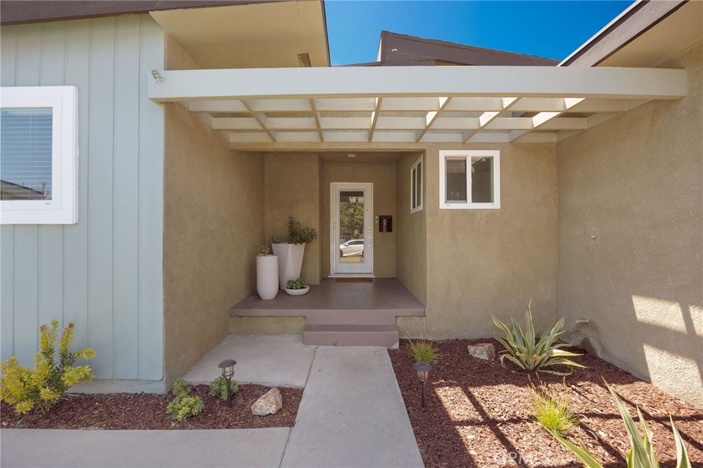 3265 Senasac Property Photo 3