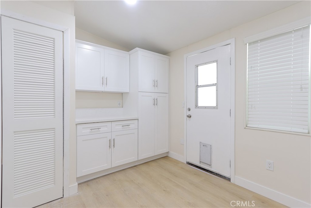 7051 Ellis Avenue 40 Property Photo 14