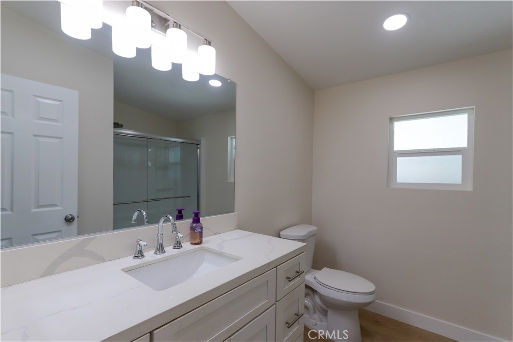 7051 Ellis Avenue 40 Property Photo 16