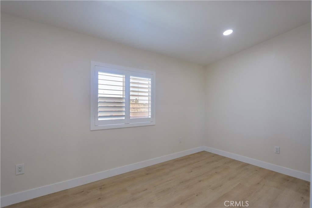 7051 Ellis Avenue 40 Property Photo 23