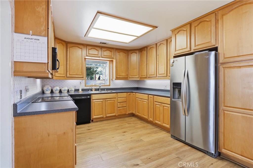 942 N Wanda Property Photo 4