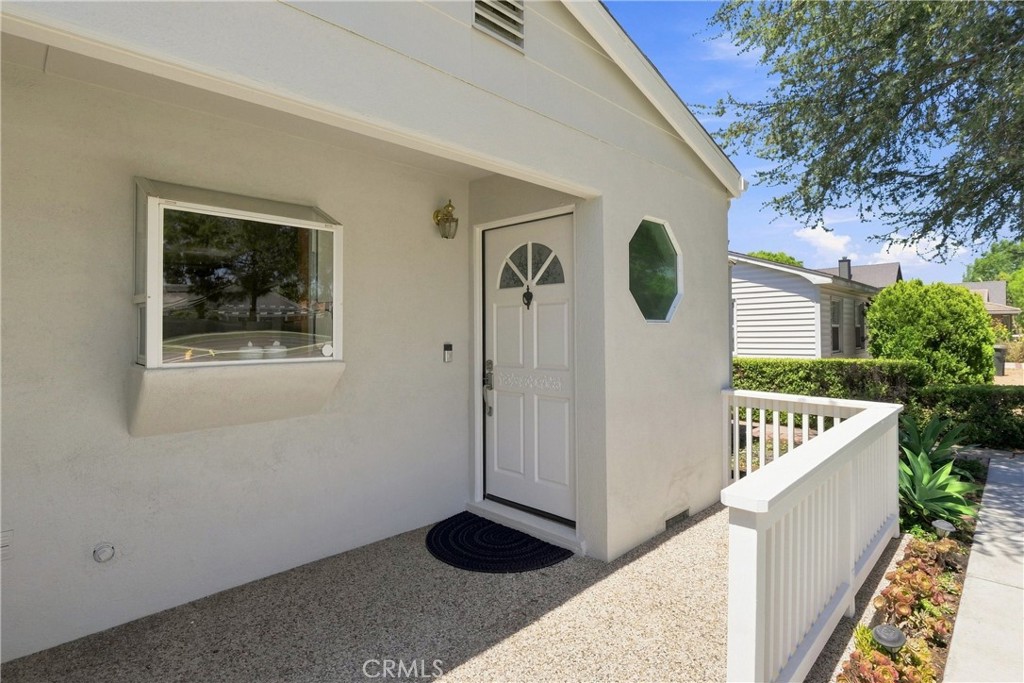 942 N Wanda Property Photo 23