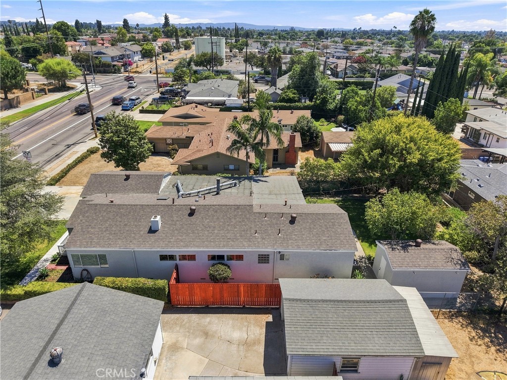 942 N Wanda Property Photo 26