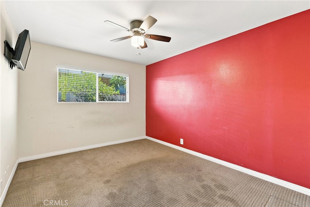 150 Colleen Property Photo 18