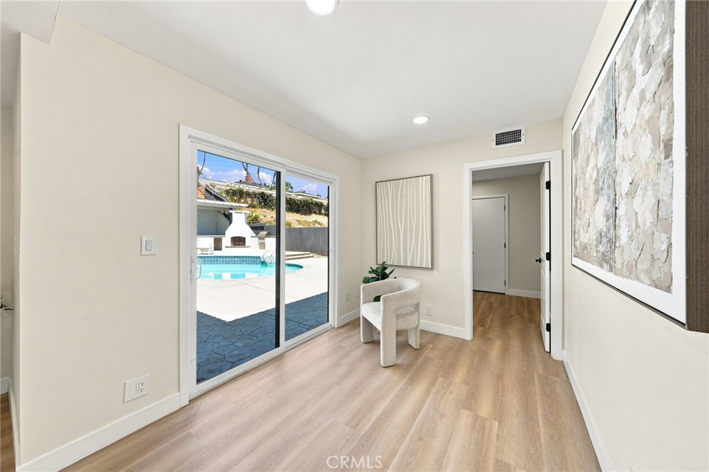633 Dorothy Property Photo 27