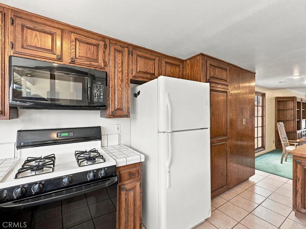 10443 Camden Drive Property Photo 14