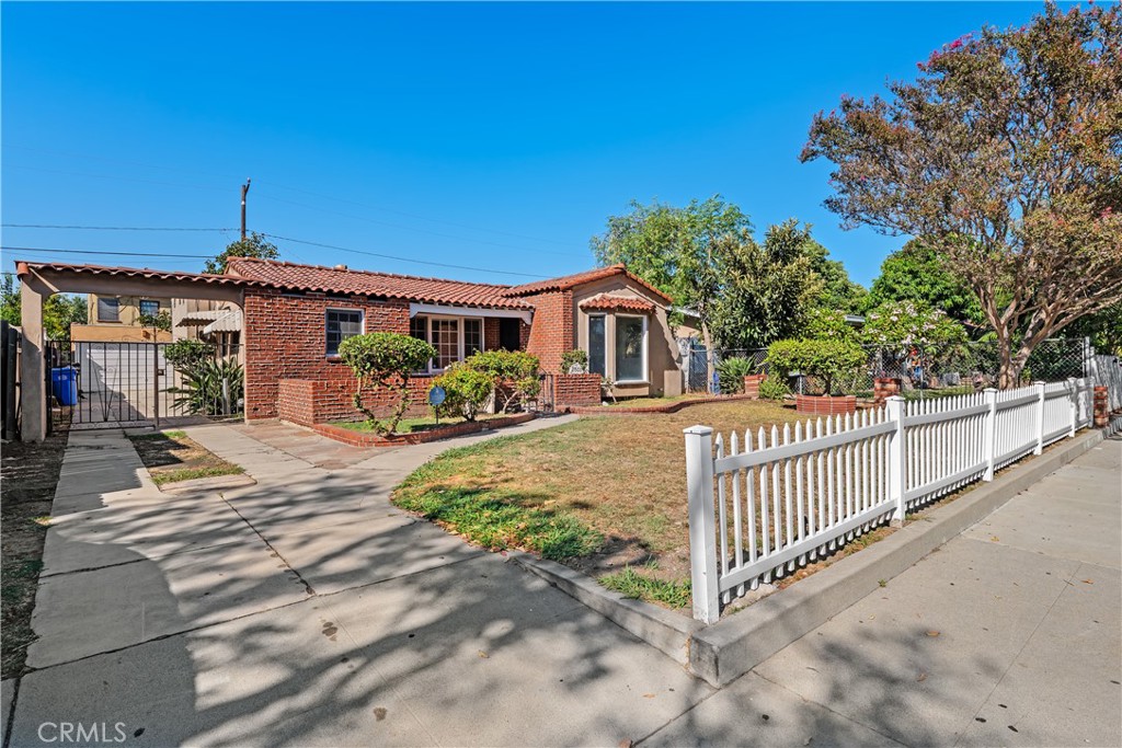 2801 Cudahy Property Photo 2