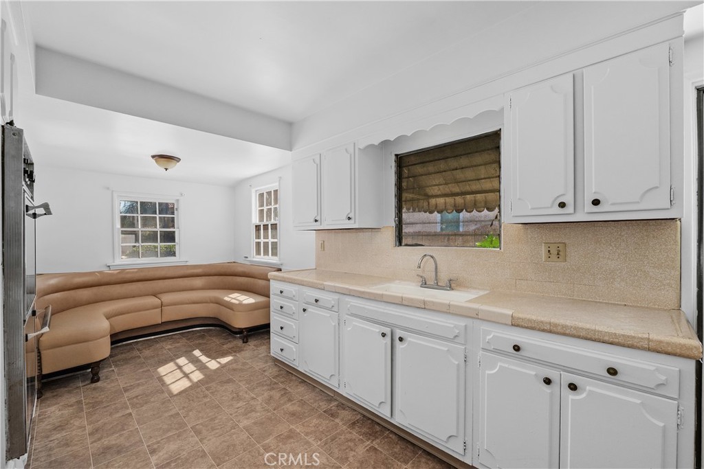 2801 Cudahy Property Photo 10