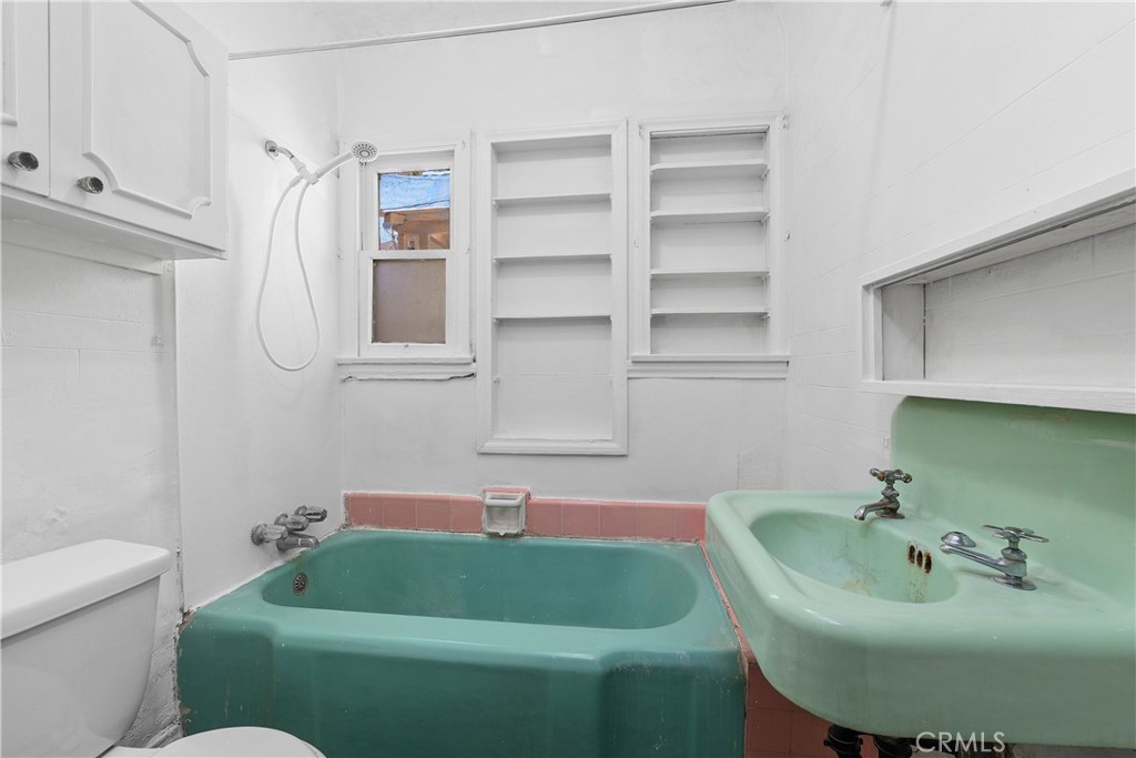 2801 Cudahy Property Photo 23