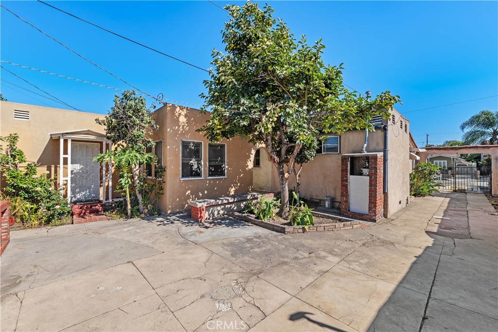2801 Cudahy Property Photo 32
