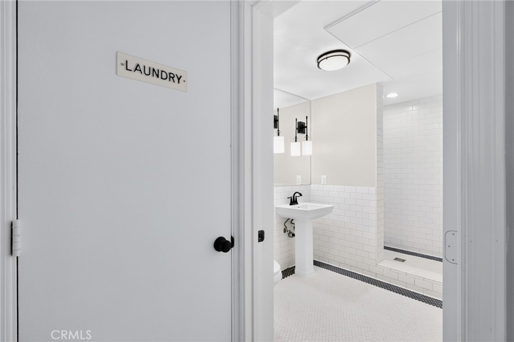 6253 Hollywood 602 Property Photo 25
