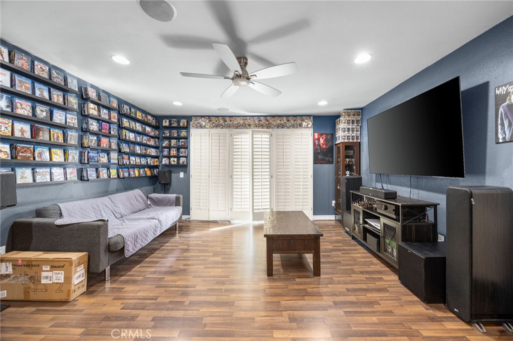 1082 Cabrillo Park D Property Photo 3