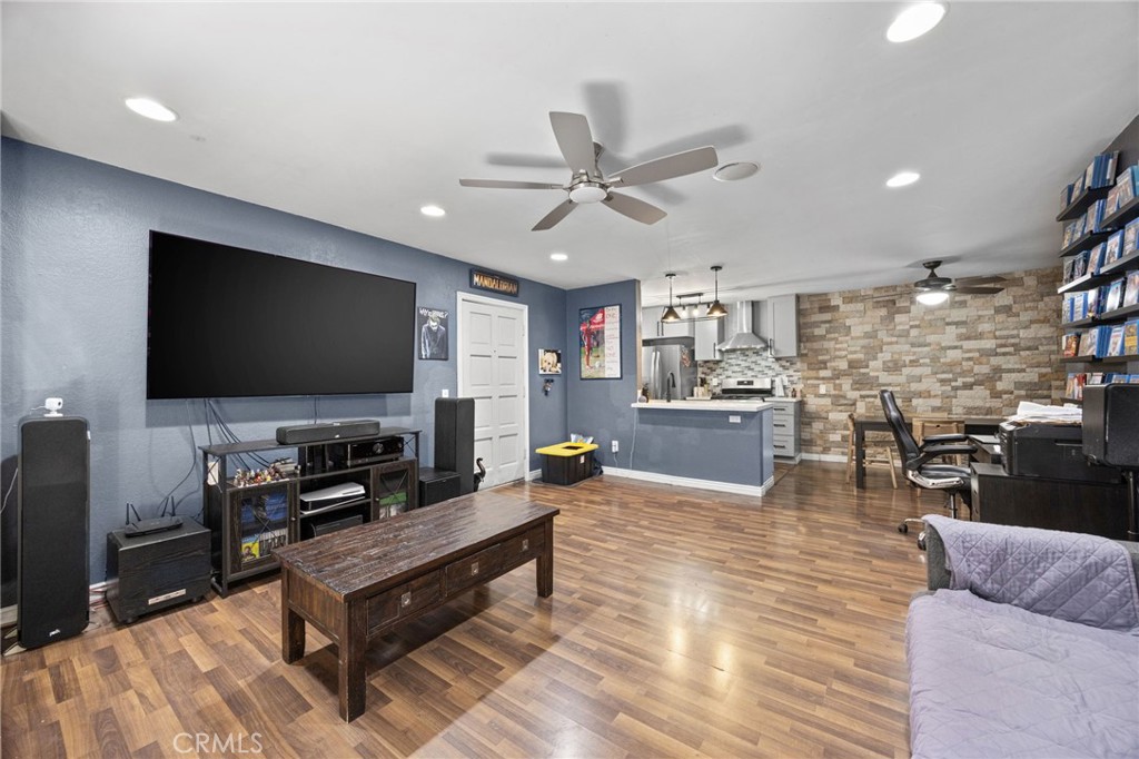 1082 Cabrillo Park D Property Photo 10