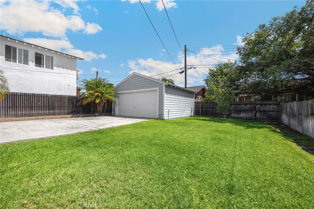 232 Lois Street Property Photo 20