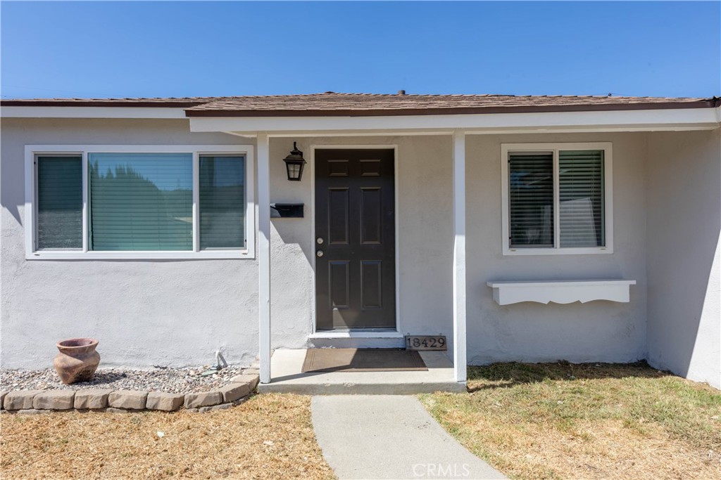 18429 La Guardia Property Photo 4
