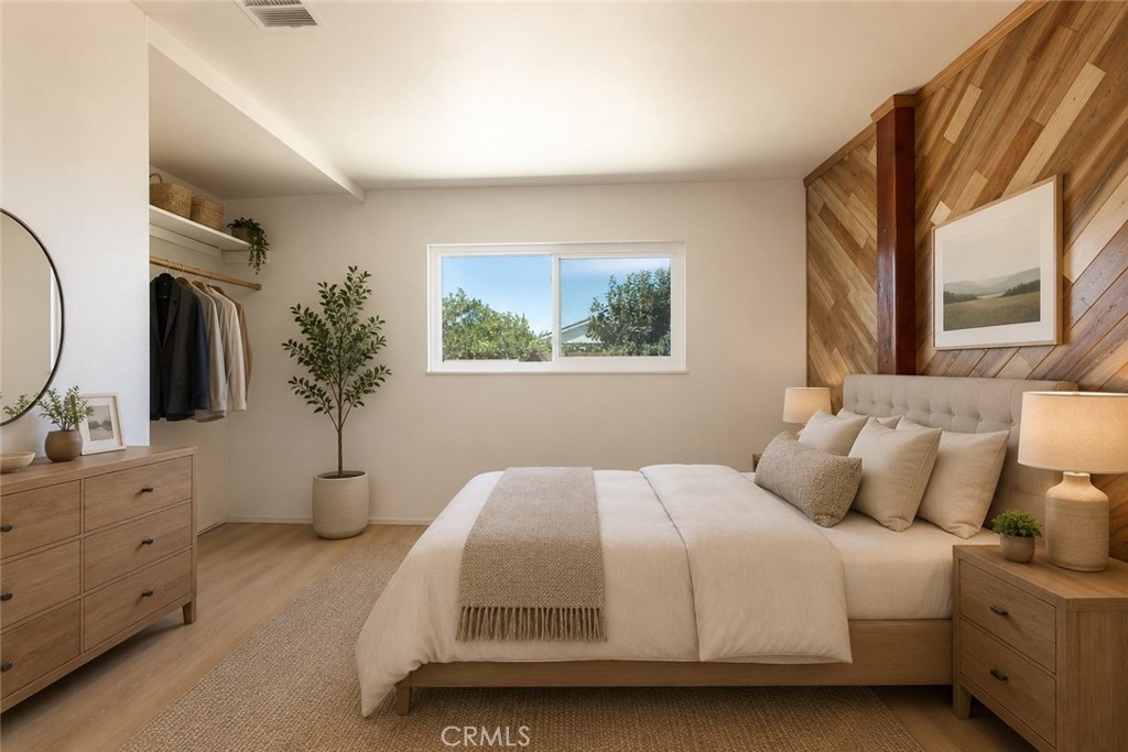 18429 La Guardia Property Photo 18