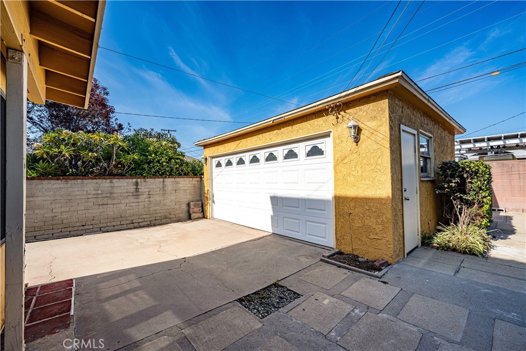 829 Keenan Street Property Photo 35