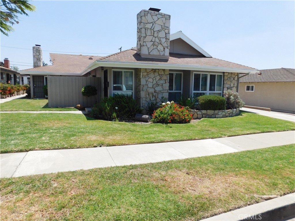 700 Ridgeway Lane Property Photo 1