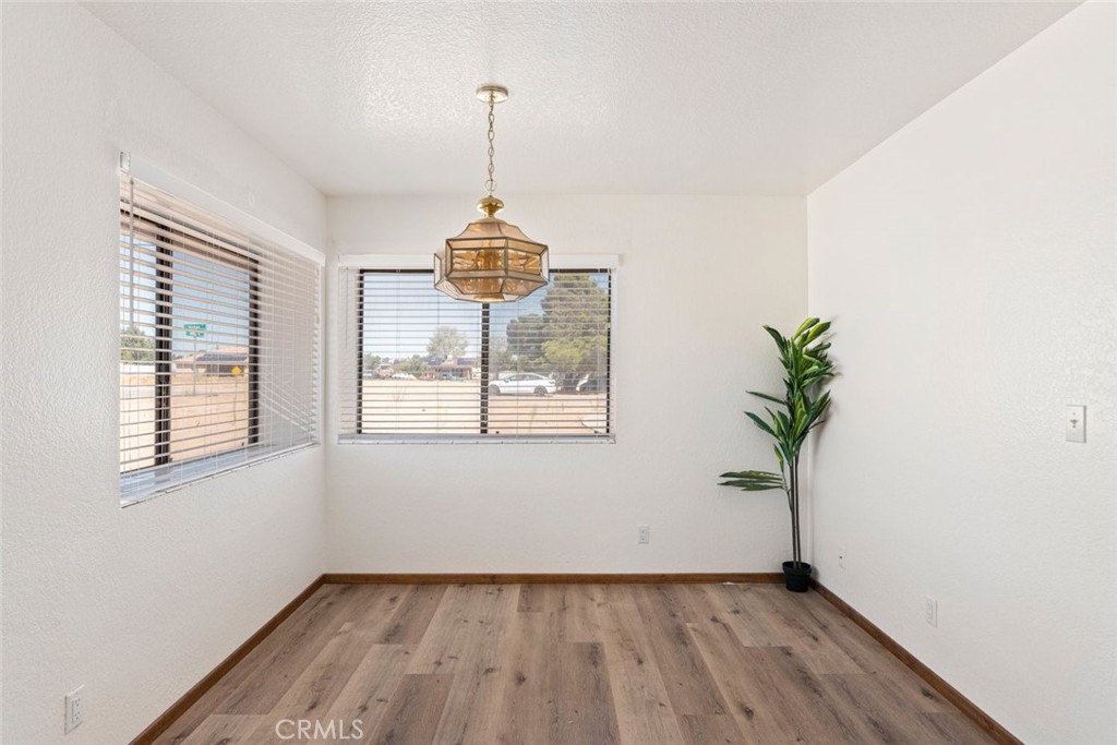 18435 Hinton Property Photo 11