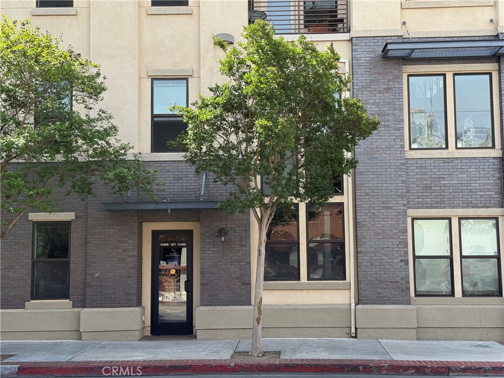 190 W 3rd Street Property Photo