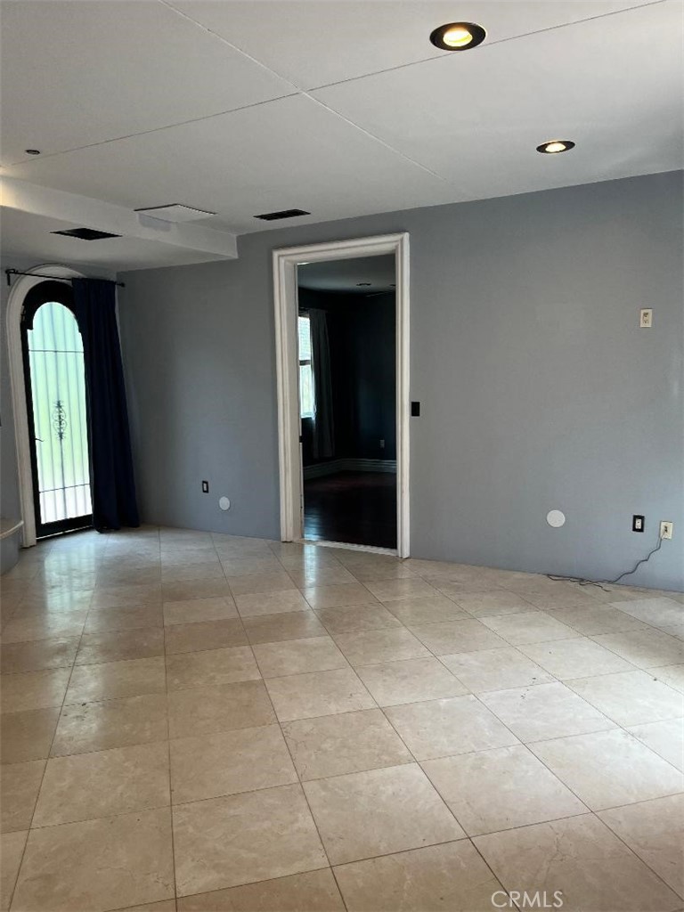 7880 E Autry Drive Property Photo 19