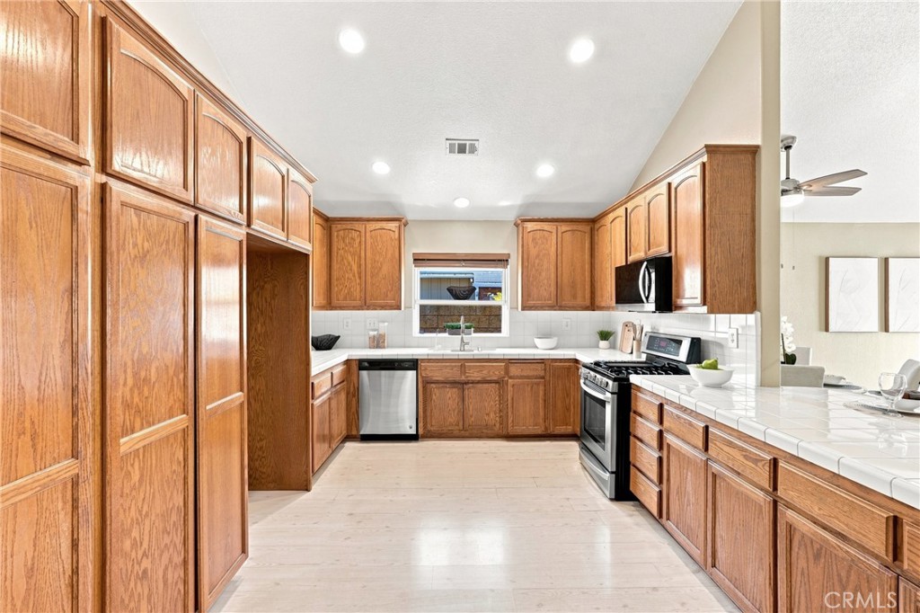 1819 S Lark Ellen Property Photo 7