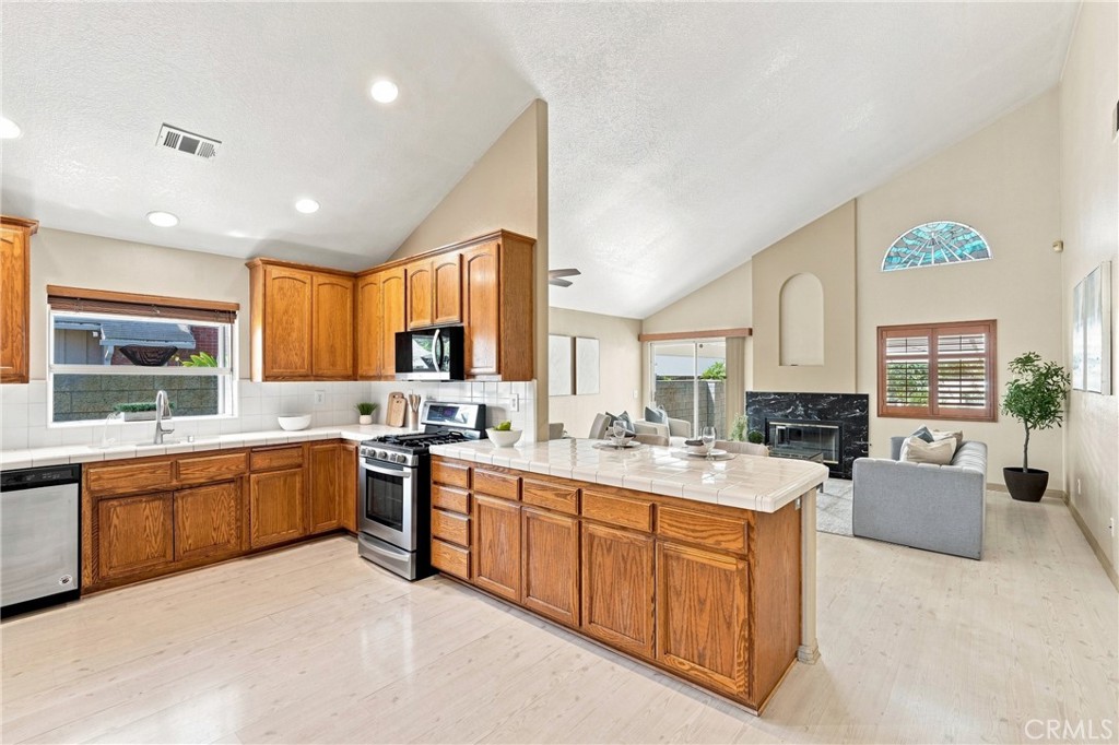 1819 S Lark Ellen Property Photo 9