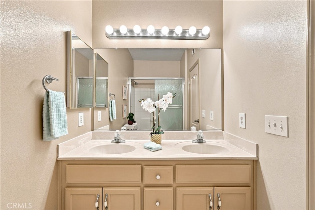1819 S Lark Ellen Property Photo 14